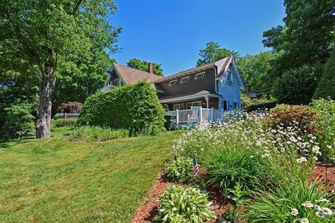 22 Maple St, Brookfield, MA 01506 photo 1