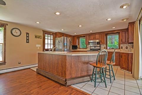 22 Maple St, Brookfield, MA 01506 photo 16