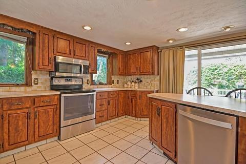 22 Maple St, Brookfield, MA 01506 photo 11