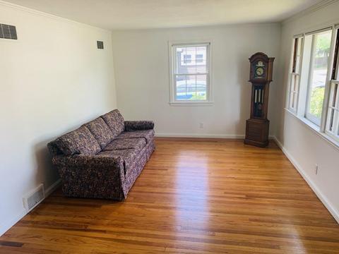 34 Ogden St, Springfield, MA 01151 photo 6