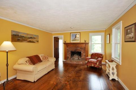 39 Seminole Rd, Acton, MA 01720 photo 2