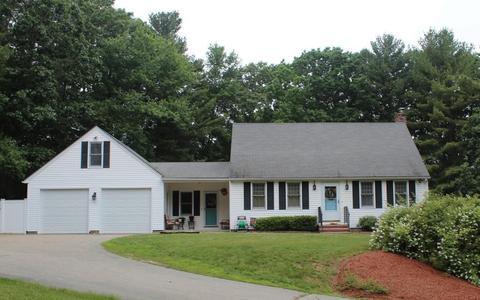 63 Grove St, Upton, MA 01568 photo 2