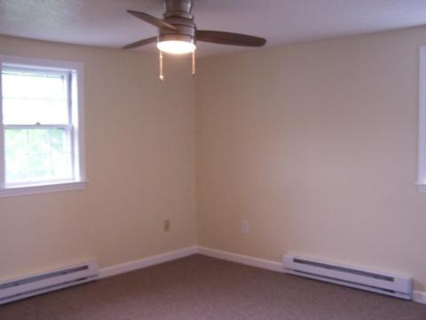 75 Cabot St #13, Beverly, MA 01915 photo 11