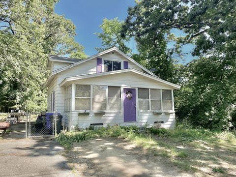 2 Whitfield St, Springfield, MA 01109 photo 1