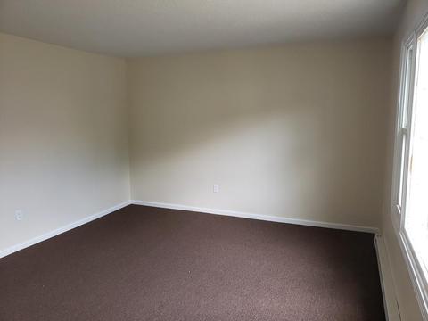 42 Chester St, Springfield, MA 01105 photo 9