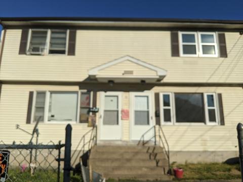 42 Chester St, Springfield, MA 01105 photo 1