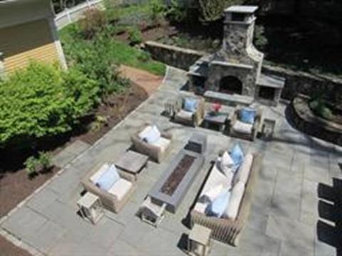 124 Dover Rd, Wellesley, MA 02482 photo 17
