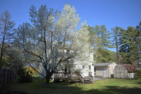 72 Strong St, Easthampton, MA 01027 photo 3