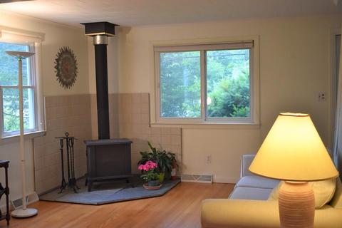 72 Strong St, Easthampton, MA 01027 photo 6