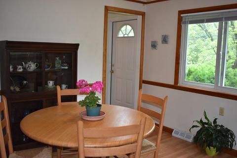 72 Strong St, Easthampton, MA 01027 photo 13