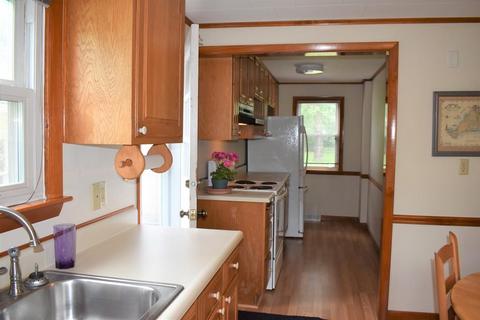 72 Strong St, Easthampton, MA 01027 photo 11