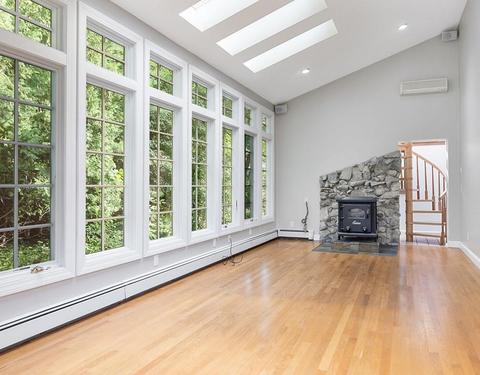 9 Northgate Rd, Wellesley, MA 02481 photo 3