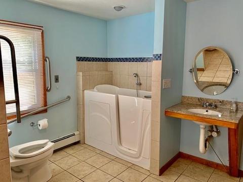49 Leo Dr, Chicopee, MA 01020 photo 18