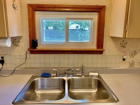 49 Leo Dr, Chicopee, MA 01020 photo 9