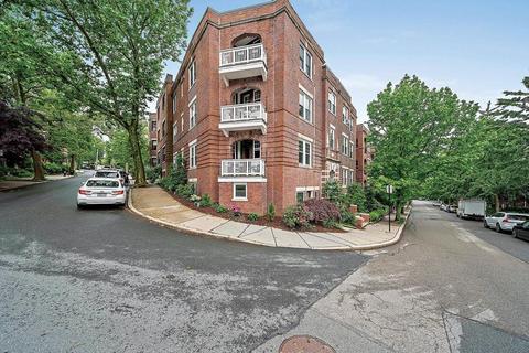 34 Garrison Rd #1B, Brookline, MA 02445 photo 17