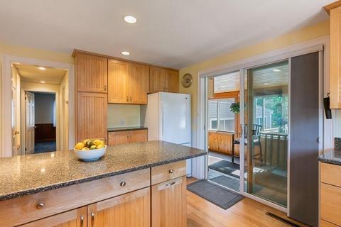 16 Elm St, Townsend, MA 01469 photo 7