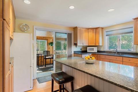 16 Elm St, Townsend, MA 01469 photo 6