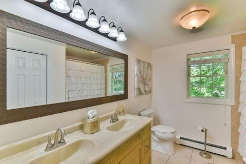 25 Riverside Dr, Webster, MA 01570 photo 24
