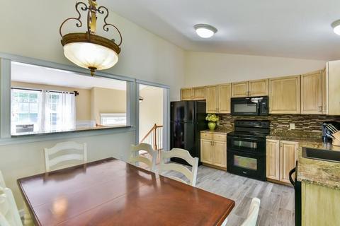 25 Riverside Dr, Webster, MA 01570 photo 14