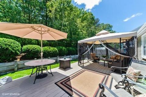 151 Blanan Dr, Chicopee, MA 01020 photo 5