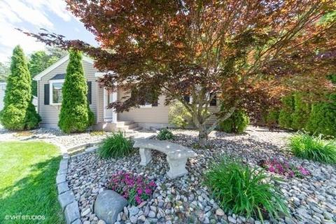 151 Blanan Dr, Chicopee, MA 01020 photo 7