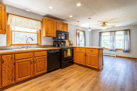 150 Royalston Rd, Phillipston, MA 01331 photo 5