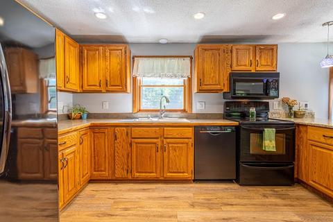 150 Royalston Rd, Phillipston, MA 01331 photo 6