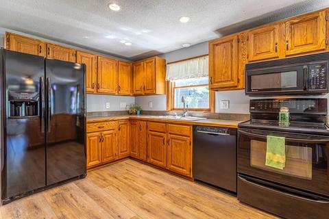 150 Royalston Rd, Phillipston, MA 01331 photo 4