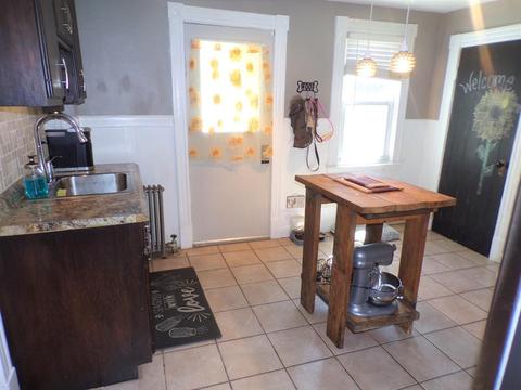 36 Frontenac St, Springfield, MA 01151 photo 4