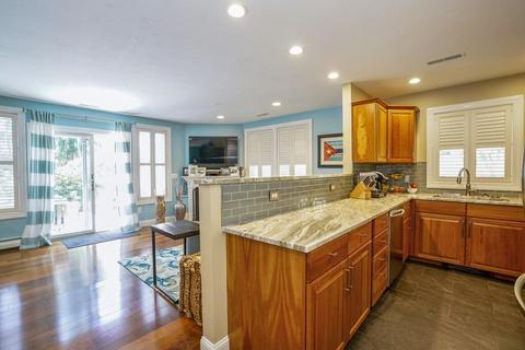 65 E Main #3, Gloucester, MA 01930 photo 5