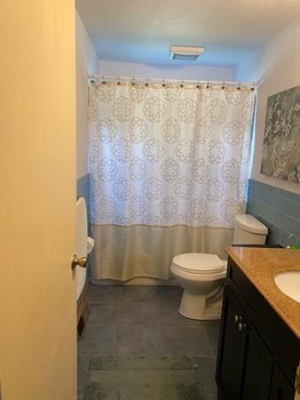 70 Venus Dr, Worcester, MA 01605 photo 22