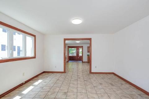 170 Pilgrim Ave, Worcester, MA 01604 photo 6