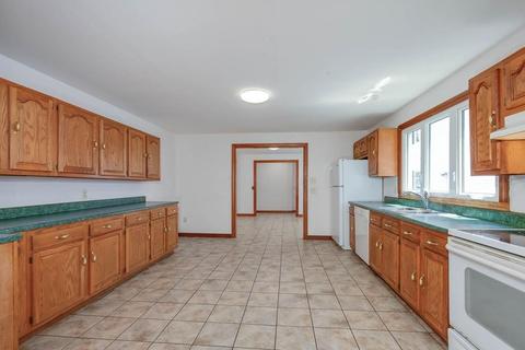 170 Pilgrim Ave, Worcester, MA 01604 photo 9
