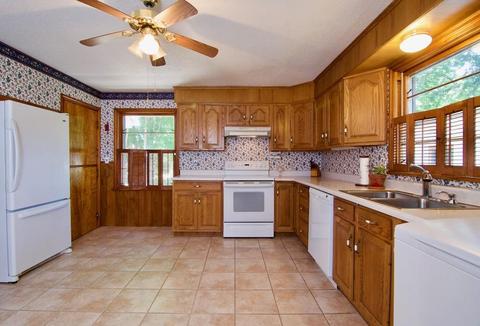 68 Fallston St, Springfield, MA 01119 photo 12