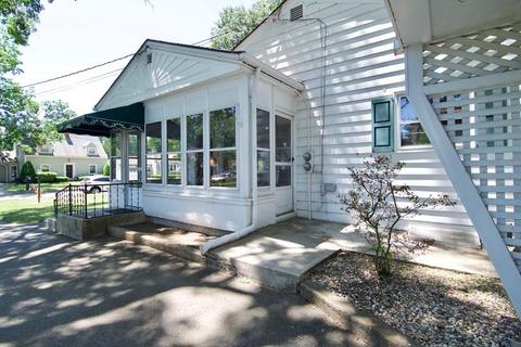 68 Fallston St, Springfield, MA 01119 photo 5