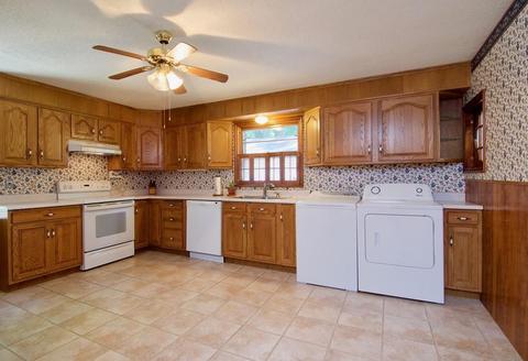 68 Fallston St, Springfield, MA 01119 photo 13