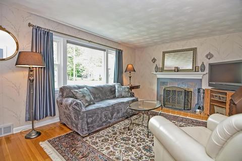 9 Bow St, Millis, MA 02054 photo 6