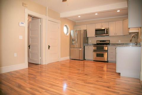 173 Albemarle, Springfield, MA 01109 photo 4