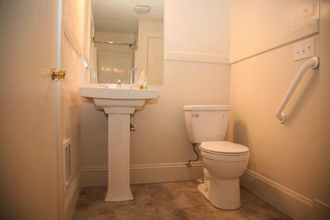 173 Albemarle, Springfield, MA 01109 photo 12
