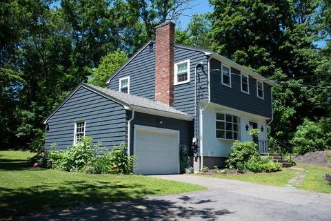 46 Dover Rd, Millis, MA 02054 photo 1