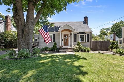 28 Circle Dr, Framingham, MA 01702 photo 1
