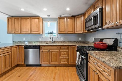 28 Circle Dr, Framingham, MA 01702 photo 10