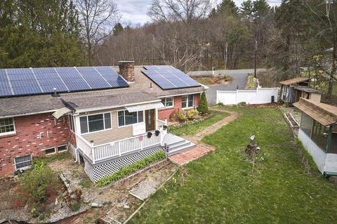 65 West St, Amherst, MA 01002 photo 2