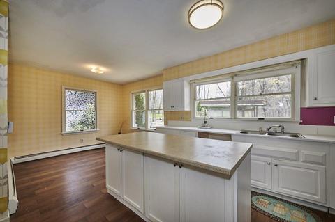 65 West St, Amherst, MA 01002 photo 11