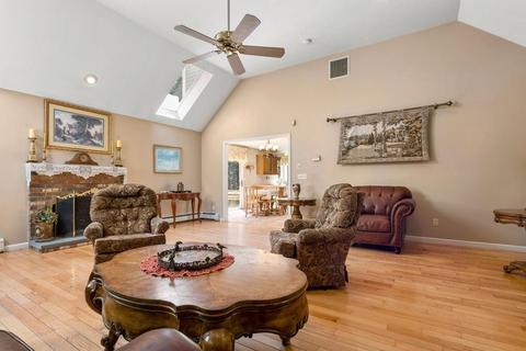 4 Brousseau Dr, Upton, MA 01568 photo 5