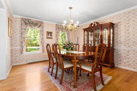 4 Brousseau Dr, Upton, MA 01568 photo 2