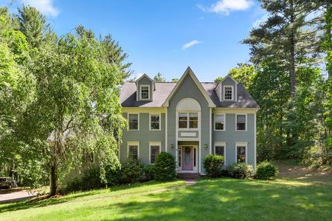 4 Brousseau Dr, Upton, MA 01568 photo 1