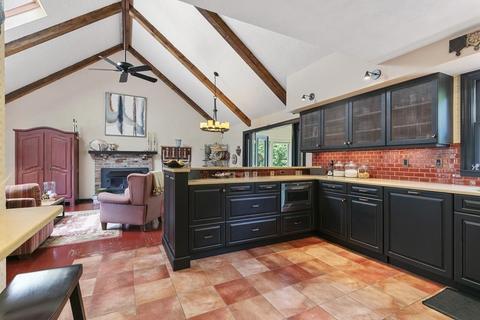 3 Trodden Path, Lexington, MA 02421 photo 3