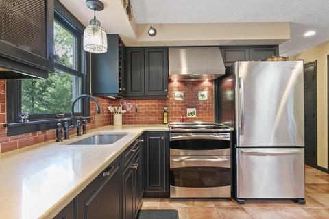 3 Trodden Path, Lexington, MA 02421 photo 4