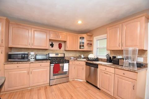 180 Cory St, Fall River, MA 02720 photo 6